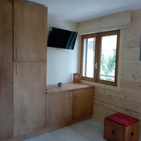 Cosy Au Chinaillon, Proche Commerces Et Pistes, 4 Pers, Animaux Admis. - Fr-1-467-69 *